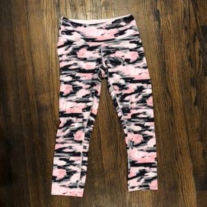 Lululemon wunder under crop